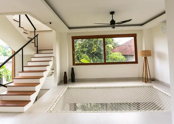 Shoreline Bingin Villa